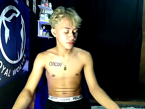 naughtyboyloy 0 online show from November 11, 2025, 5:52 pm