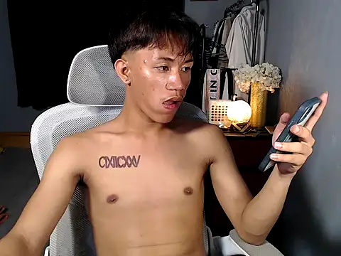 naughtyboyloy 0 online show from January 8, 2026, 4:24 pm