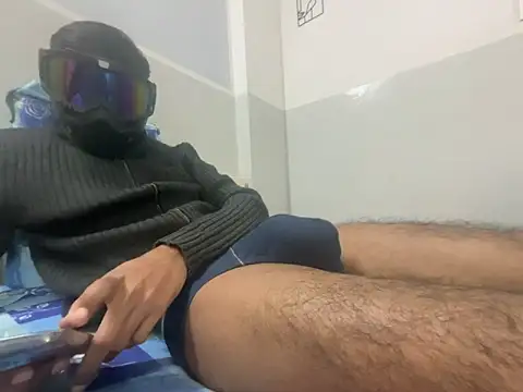 Snapshot of monster_fuck chatting on December 1, 2025, 11:00 am monster fuck online show from December 1, 2025, 11:00 am