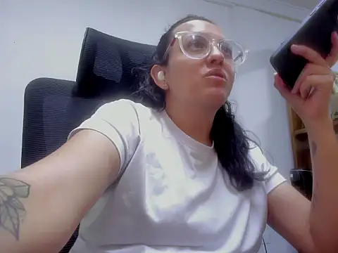 Snapshot of dalila_macherano1 chatting on November 12, 2025, 7:51 pm dalila macherano1 online show from November 12, 2025, 7:51 pm