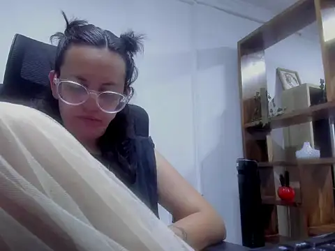 Snapshot of dalila_macherano1 chatting on November 11, 2025, 10:04 pm dalila macherano1 online show from November 11, 2025, 10:04 pm