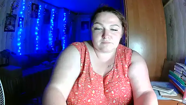 Snapshot of AngelQSky chatting on June 15, 2026, 8:52 pm AngelQSky online show from June 15, 2026, 8:52 pm