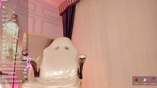 Snapshot of Doll_Isa_ chatting on October 24, 2025, 6:29 pm Doll Isa online show from October 24, 2025, 6:29 pm