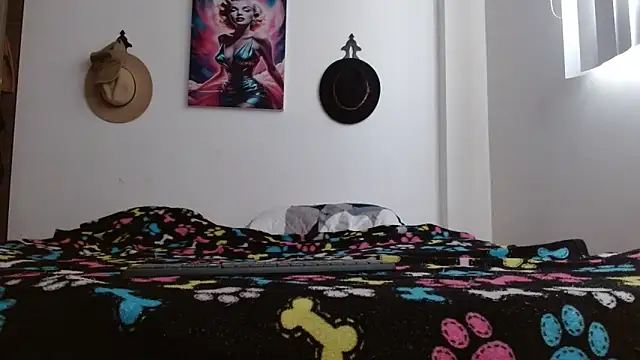 Crystal Star  online show from March 9, 2026, 12:41 pm