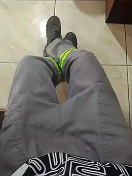 paugrosso12  online show from October 8, 2025, 4:19 pm