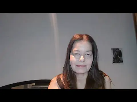 Snapshot of SexySarah177 chatting on December 31, 2024, 8:23 pm SexySarah177 online show from December 31, 2024, 8:23 pm