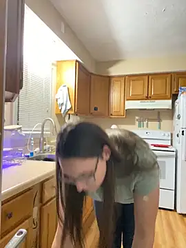 Mommasaurrex online show from November 10, 2025, 10:59 pm