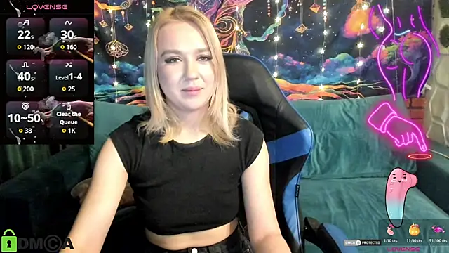 CrystalGirl99 online show from February 20, 2026, 8:33 pm