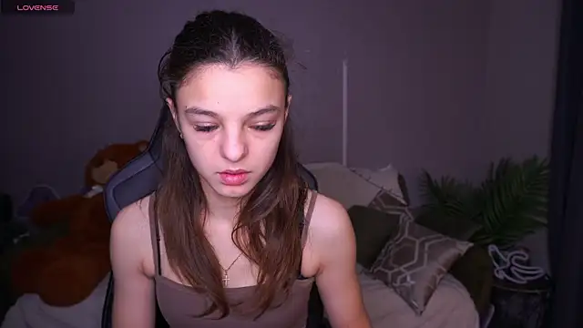 AnitaBambie online show from February 25, 2026, 7:41 am