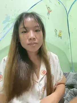 QueenLink online show from October 5, 2025, 11:50 pm