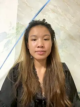 QueenLink online show from September 11, 2025, 3:56 pm