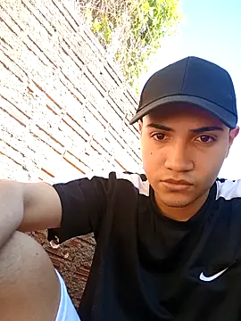 novinho safado   online show from April 23, 2026, 4:30 pm