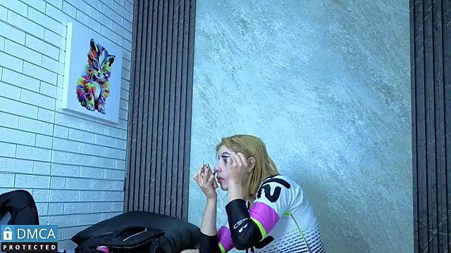 nena cupcake  online show from January 10, 2026, 11:27 am