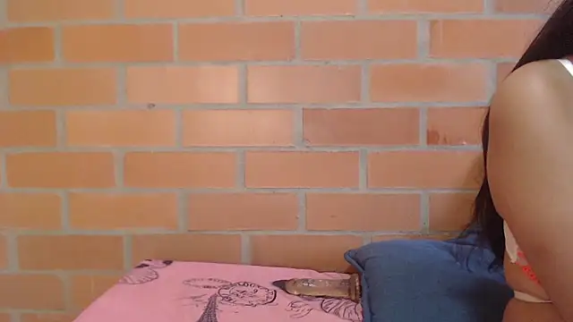 Montserrat Jay online show from April 11, 2026, 2:32 pm