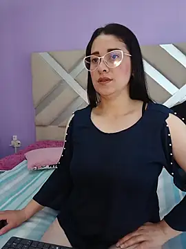 Snapshot of Alana_steel_1 chatting on November 14, 2025, 12:09 pm Alana steel 1 online show from November 14, 2025, 12:09 pm