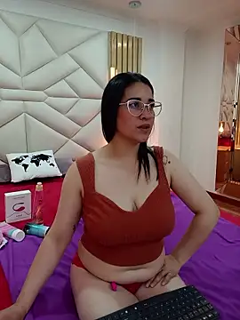 Snapshot of Alana_steel_1 chatting on November 21, 2025, 7:46 pm Alana steel 1 online show from November 21, 2025, 7:46 pm