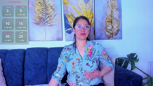 Snapshot of Alana_steel_1 chatting on September 29, 2025, 12:00 pm Alana steel 1 online show from September 29, 2025, 12:00 pm