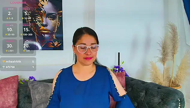 Snapshot of Alana_steel_1 chatting on September 28, 2025, 12:01 pm Alana steel 1 online show from September 28, 2025, 12:01 pm