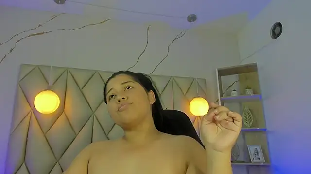 Snapshot of amandarabit chatting on September 13, 2025, 7:58 pm amandarabit online show from September 13, 2025, 7:58 pm