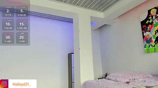 HaileyDuke online show from November 10, 2025, 1:49 pm