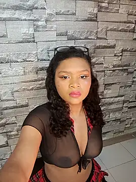 Snapshot of leidy_morales_ chatting on November 13, 2025, 10:30 am leidy morales online show from November 13, 2025, 10:30 am