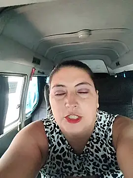 Snapshot of lina_maria99 chatting on February 3, 2026, 2:44 pm lina maria99 online show from February 3, 2026, 2:44 pm