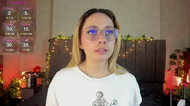 LanaMills  online show from March 23, 2026, 5:51 am