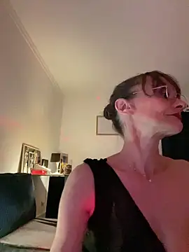 Snapshot of Chris06d22@xh chatting on June 6, 2026, 9:53 pm Chris06d22xh online show from June 6, 2026, 9:53 pm