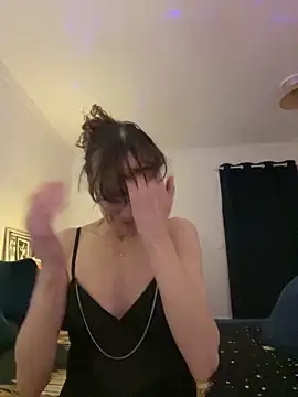 Chris06d22xh online show from March 21, 2026, 10:02 pm