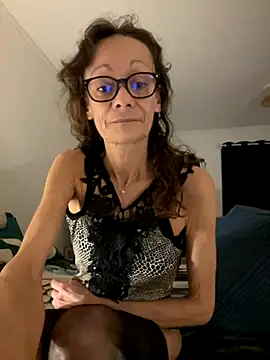 Chris06d22xh online show from November 14, 2025, 8:23 pm