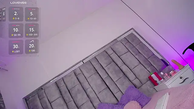 nath evanss online show from October 5, 2025, 3:52 am