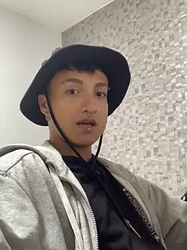 Milan Bach online show from March 29, 2026, 7:32 am