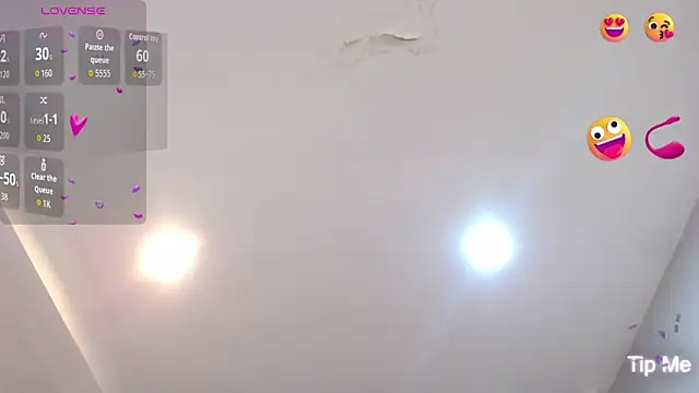 Snapshot of CharlotteCottin chatting on September 9, 2025, 11:19 am CharlotteCottin online show from September 9, 2025, 11:19 am