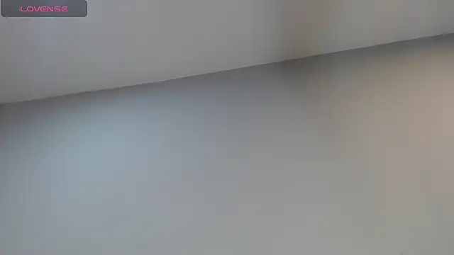 CharlotteCottin online show from November 12, 2025, 10:52 am