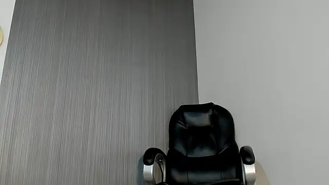 Snapshot of Daddy_Darcks chatting on October 23, 2025, 8:29 pm Daddy Darcks online show from October 23, 2025, 8:29 pm