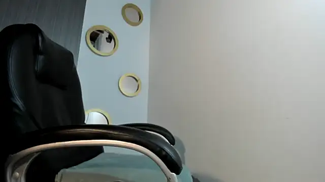 Snapshot of Daddy_Darcks chatting on November 13, 2025, 7:29 pm Daddy Darcks online show from November 13, 2025, 7:29 pm