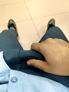 Size xxh online show from October 2, 2025, 2:42 pm