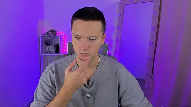 Snapshot of ZackNeal chatting on September 23, 2025, 5:47 am ZackNeal online show from September 23, 2025, 5:47 am