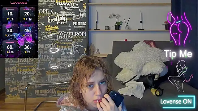 MaddieRay online show from October 8, 2025, 7:36 pm