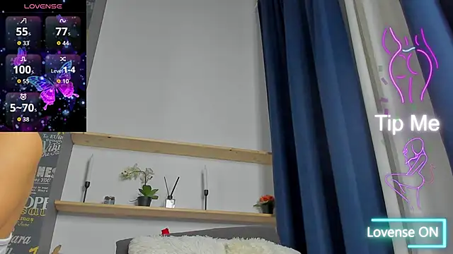MaddieRay online show from October 15, 2025, 6:38 pm