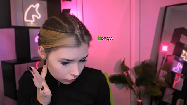 Snapshot of lily_morty chatting on December 1, 2025, 7:26 pm lily morty online show from December 1, 2025, 7:26 pm