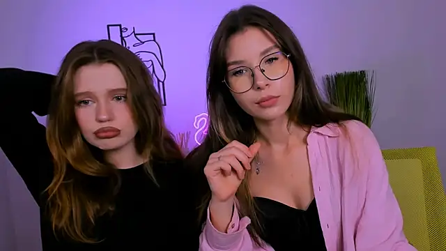 Snapshot of lily_morty chatting on September 13, 2025, 7:14 pm lily morty online show from September 13, 2025, 7:14 pm