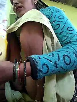 Snapshot of Hot_Kajal5 chatting on December 3, 2025, 2:23 am Hot Kajal5 online show from December 3, 2025, 2:23 am