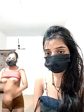 Hot-komall online show from January 13, 2026, 4:16 am