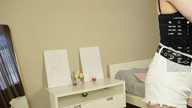 Snapshot of MarenRawicki chatting on November 8, 2025, 8:51 am MarenRawicki online show from November 8, 2025, 8:51 am