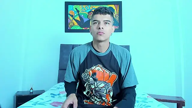 Snapshot of wyatt_3 chatting on November 18, 2025, 11:24 am wyatt 3 online show from November 18, 2025, 11:24 am