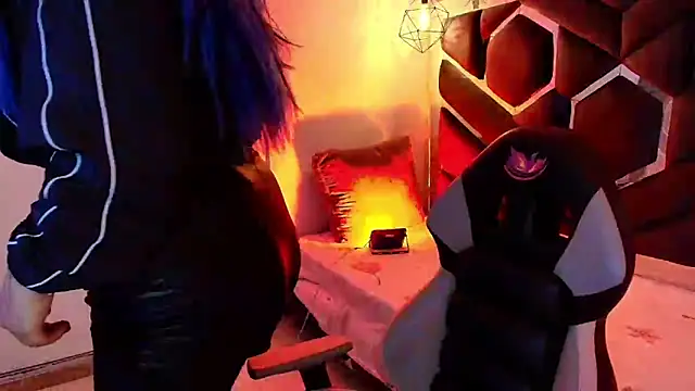 Melissa Adamsx online show from April 15, 2026, 6:56 pm