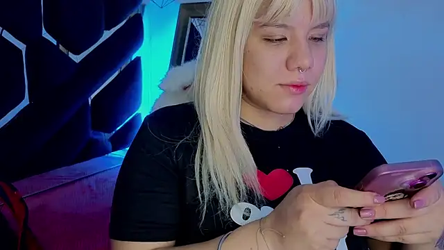 Melissa Adamsx online show from March 28, 2026, 7:04 pm