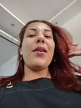 Snapshot of RuivaMisteriosa3 chatting on July 1, 2026, 4:51 pm RuivaMisteriosa3 online show from July 1, 2026, 4:51 pm