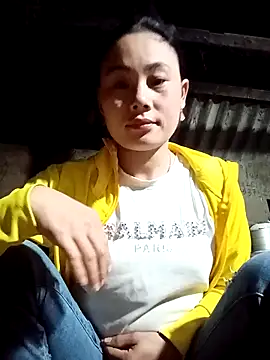 Snapshot of Ruaiuoi chatting on February 6, 2026, 10:28 pm Ruaiuoi online show from February 6, 2026, 10:28 pm